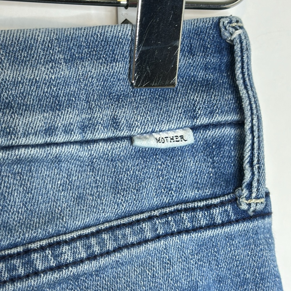 Mother The Looker Crop Distressed Skinny Crop Jeans (26) - Picture 7 of 11